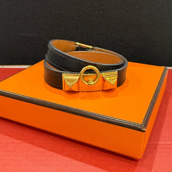 HERMES Box Rivale Double Tour Bracelet in Noir Black - Picture 1 of 8